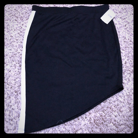 Black/white Skirt - Picture 1 of 4